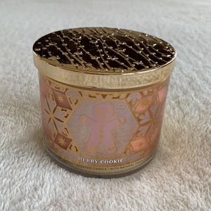 MERRY COOKIE BATH & BODY WORKS 3-WICK CANDLE
